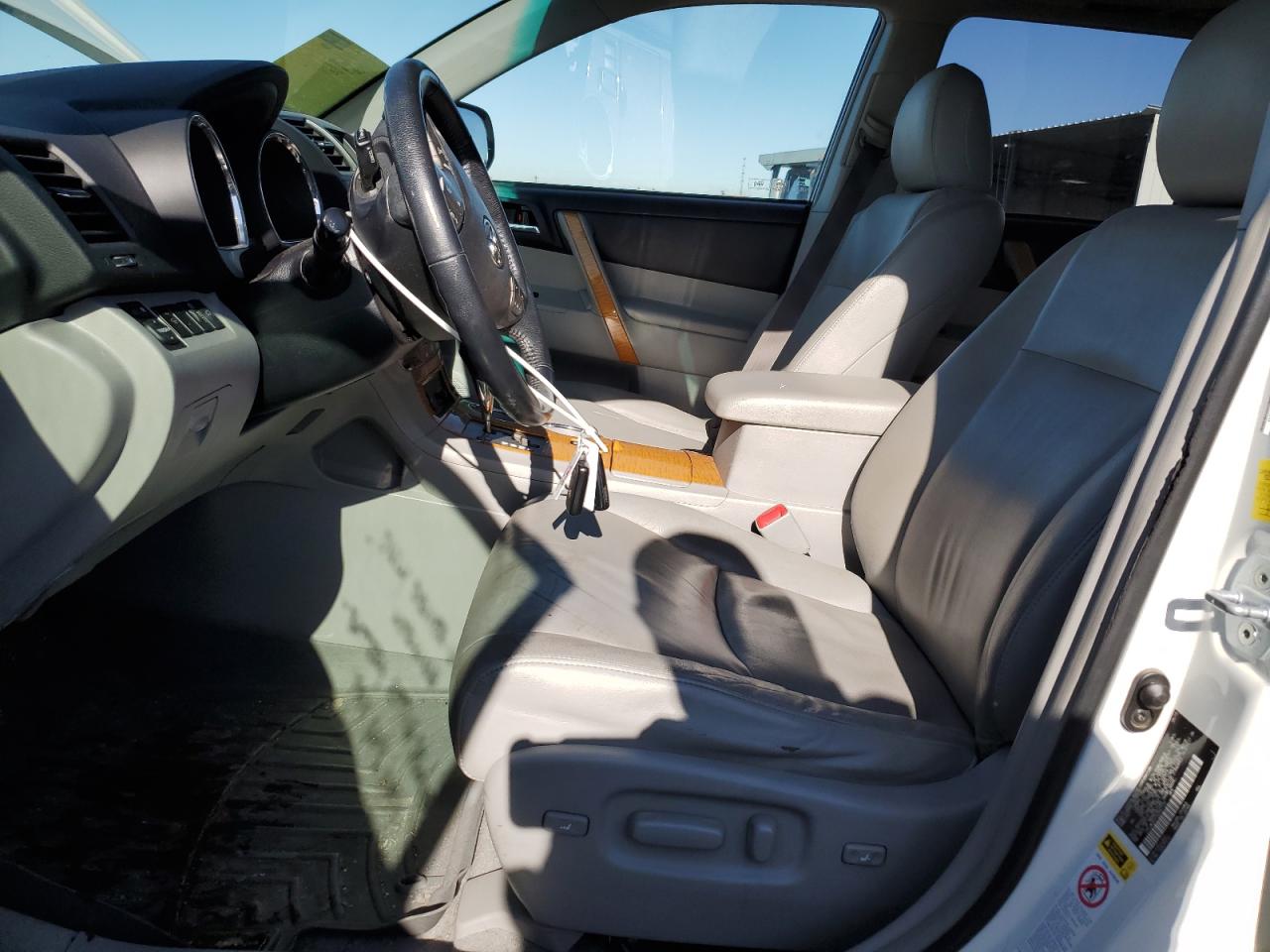 2010 Toyota Highlander - Image 7