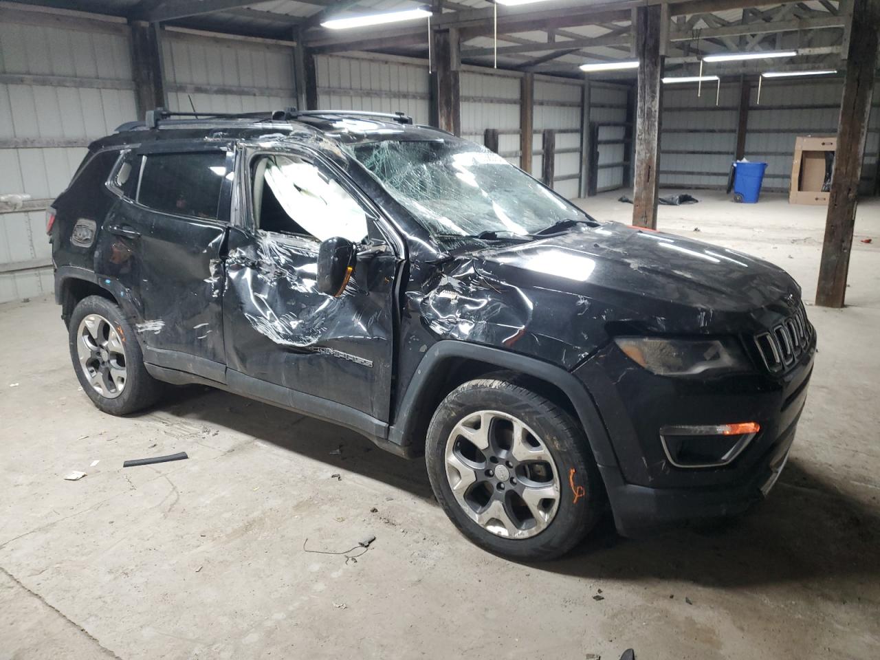 2017 Jeep Compass - Image 4