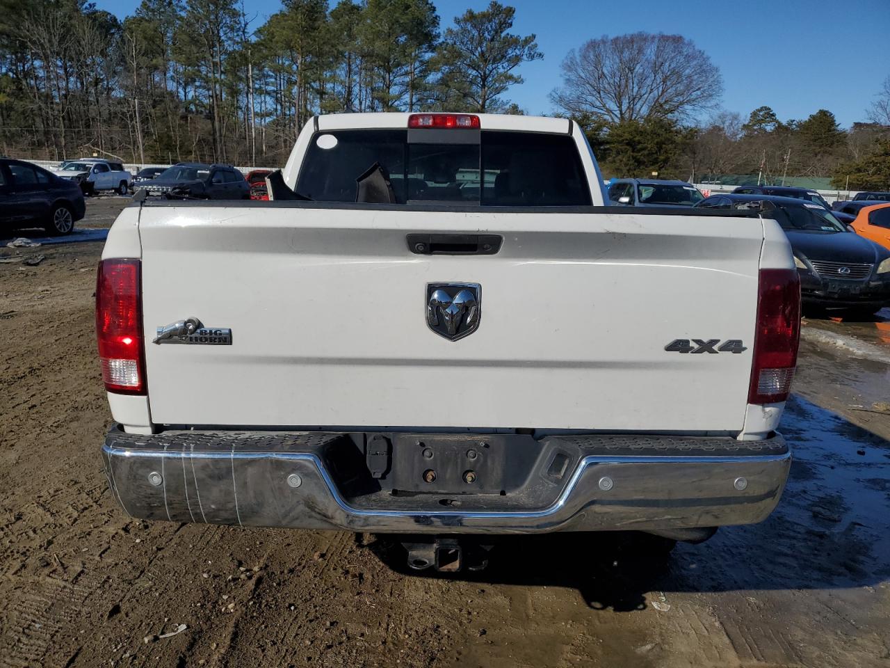 2017 RAM 1500 - Image 6