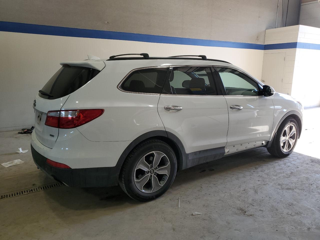 2013 Hyundai Santa Fe - Image 3
