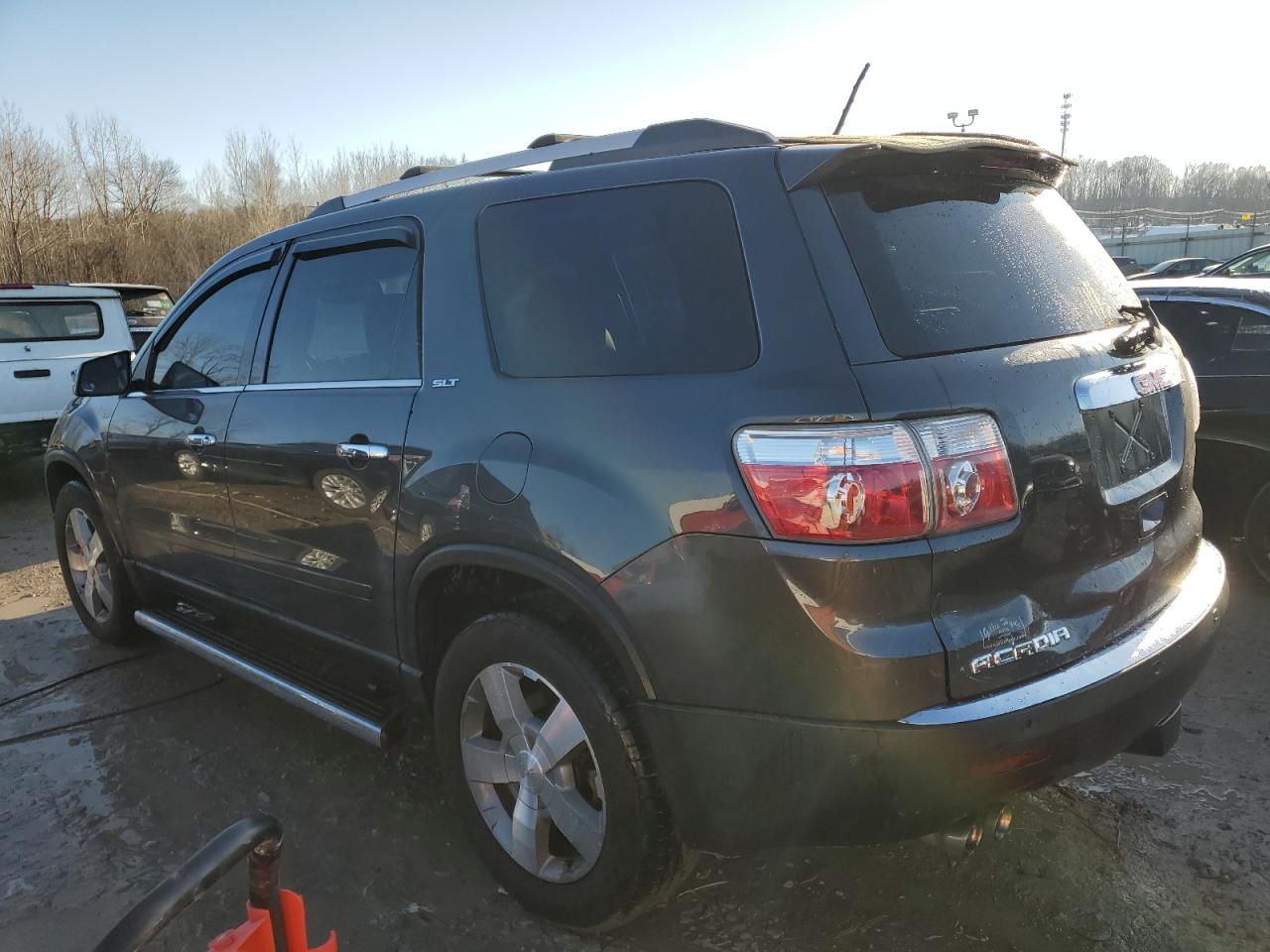 2011 GMC Acadia - Image 2