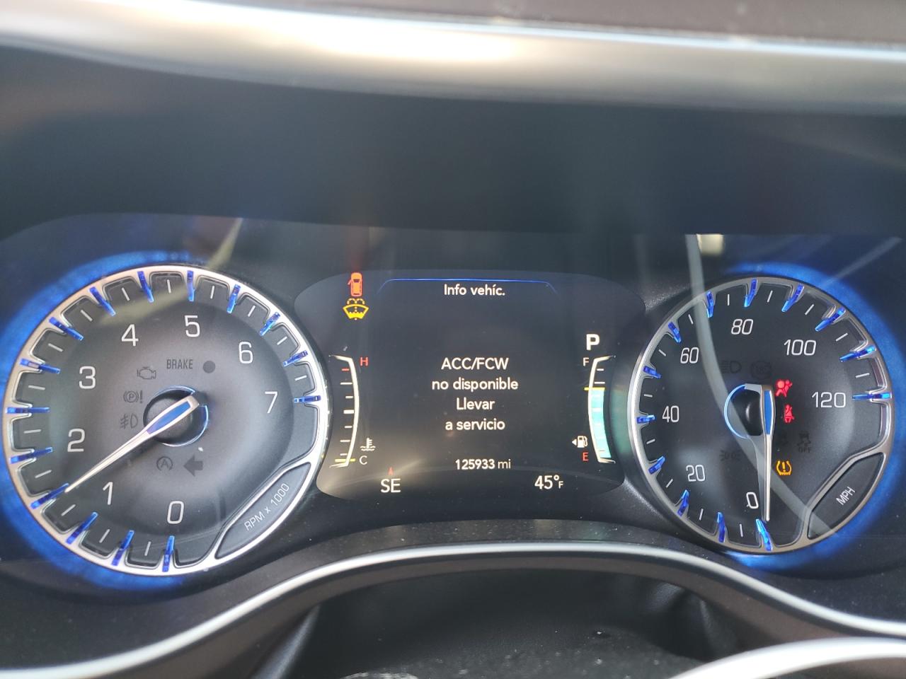 2018 Chrysler Pacifica - Image 9