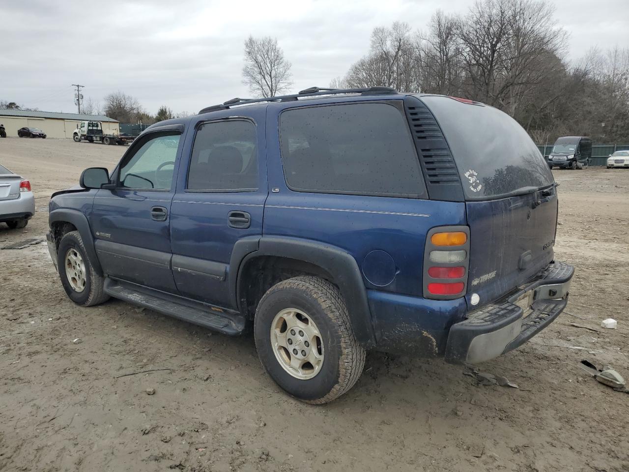 2002 Chevrolet Tahoe - Image 2
