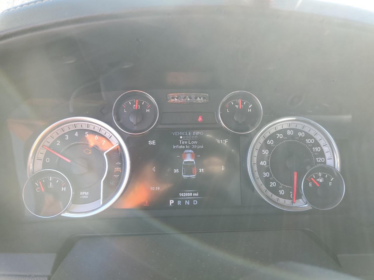 2013 RAM 1500 - Image 9