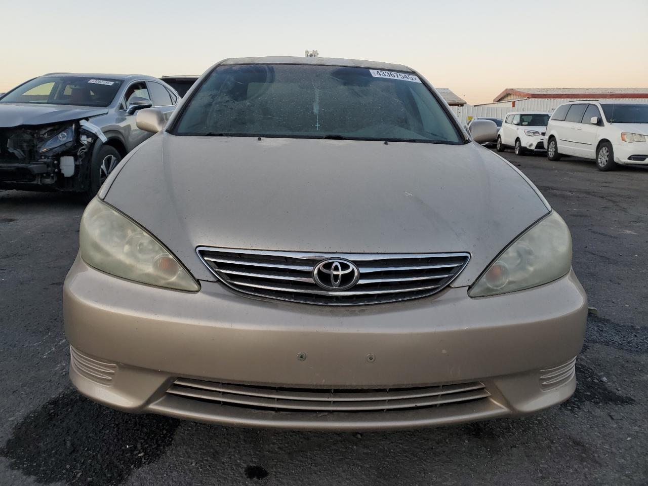 2005 Toyota Camry - Image 5