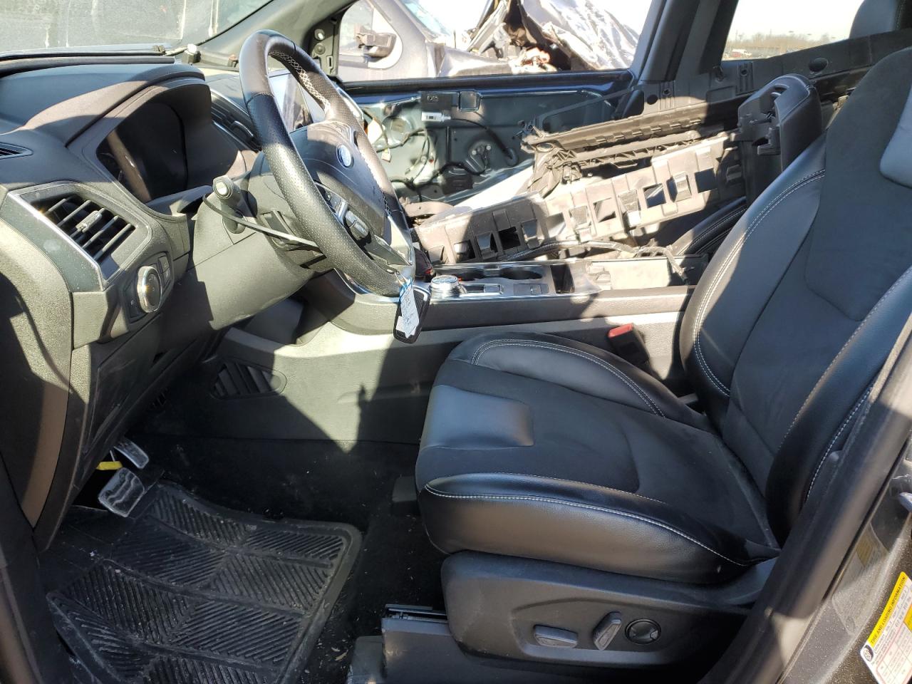 2022 Ford Edge - Image 7