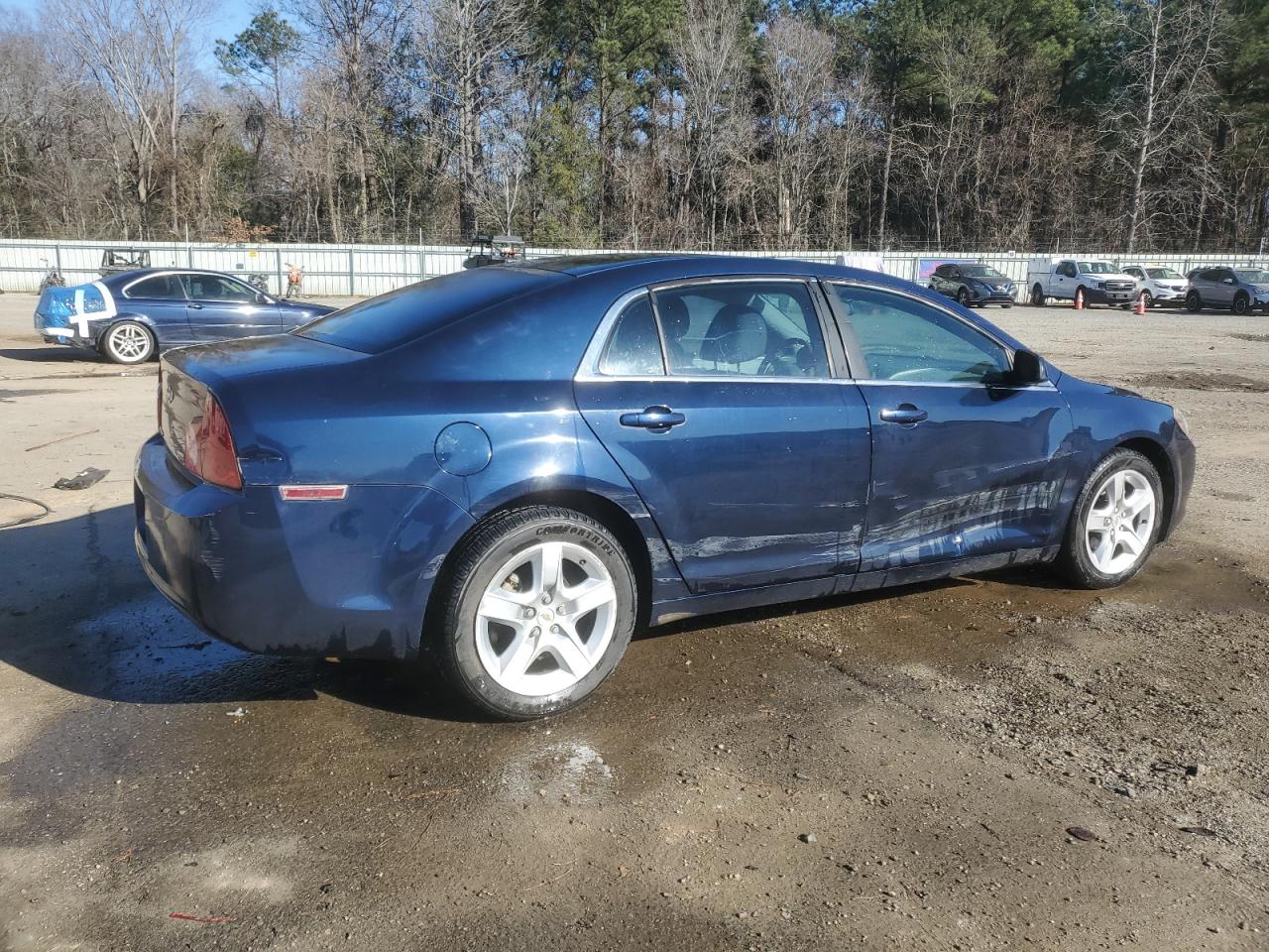 2011 Chevrolet Malibu - Image 3