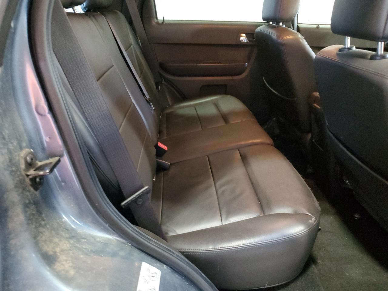 2011 Ford Escape - Image 11