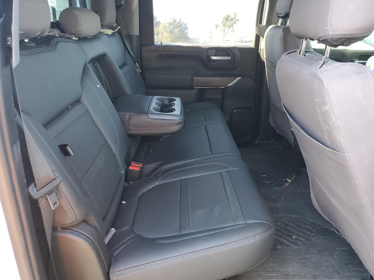 2022 GMC Sierra - Image 11