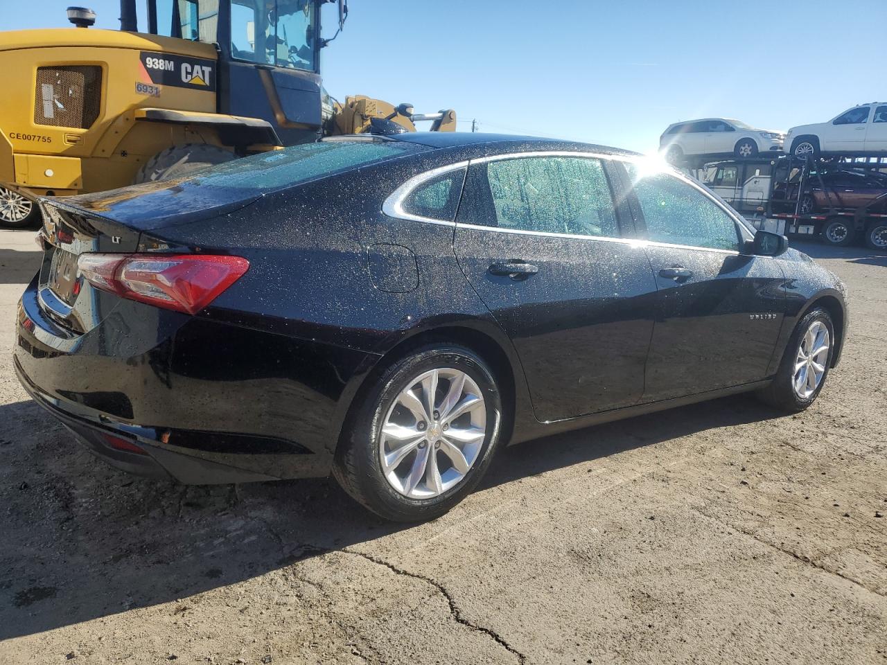 2022 Chevrolet Malibu - Image 3