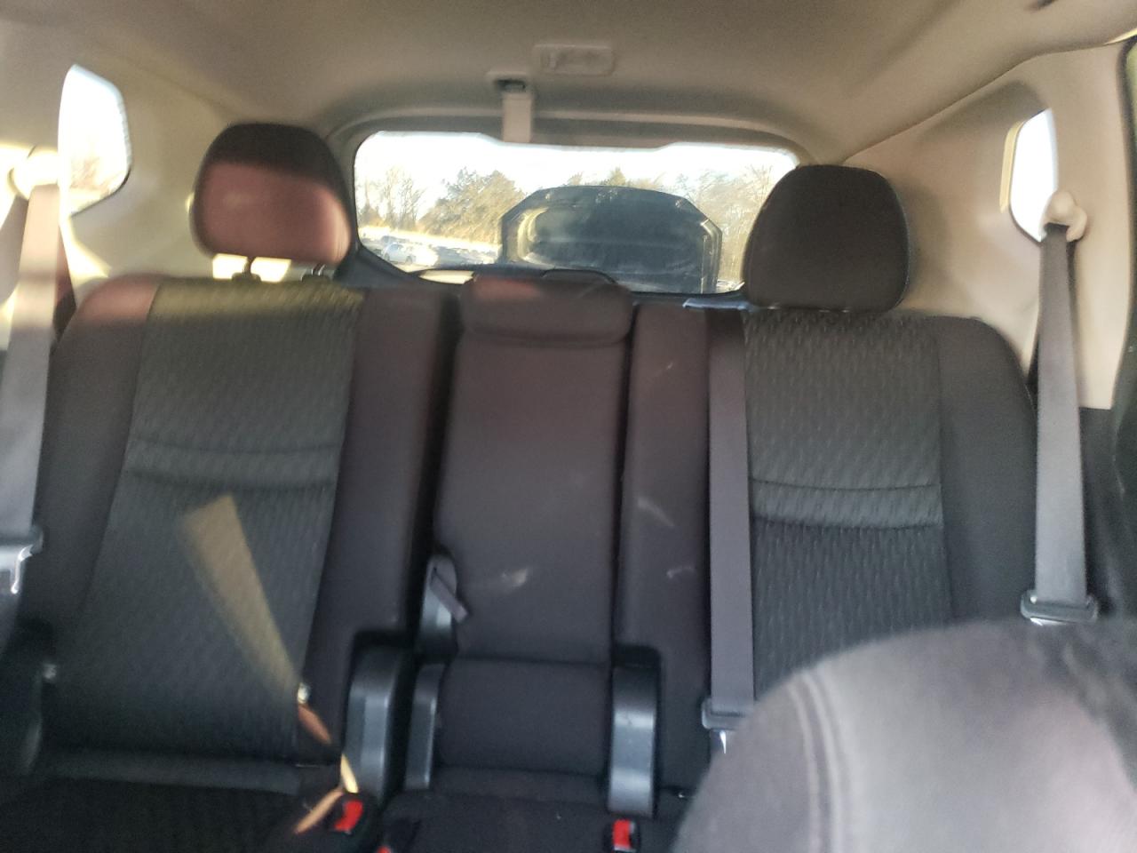 2019 Nissan Rogue - Image 10