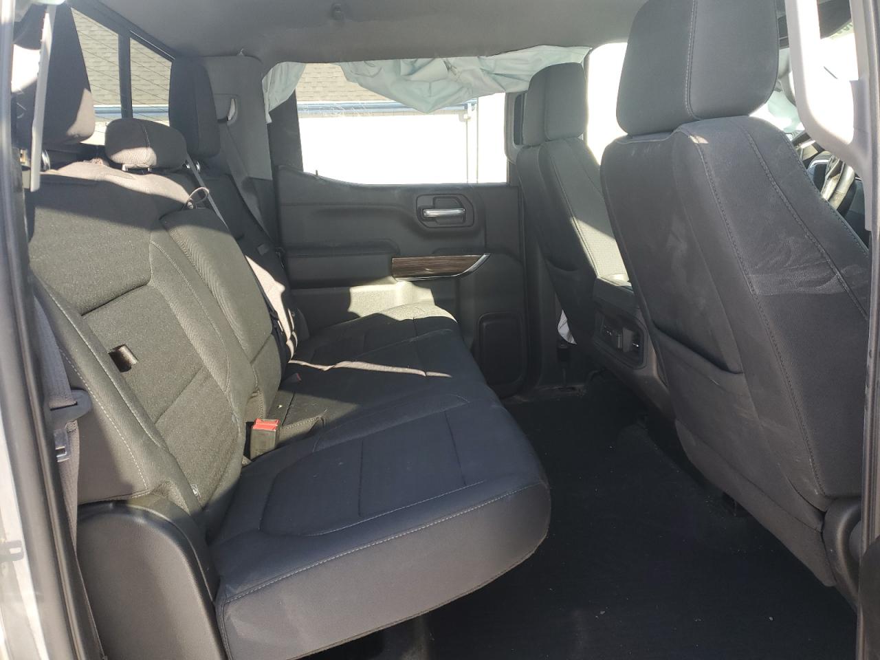 2021 Chevrolet Silverado - Image 11