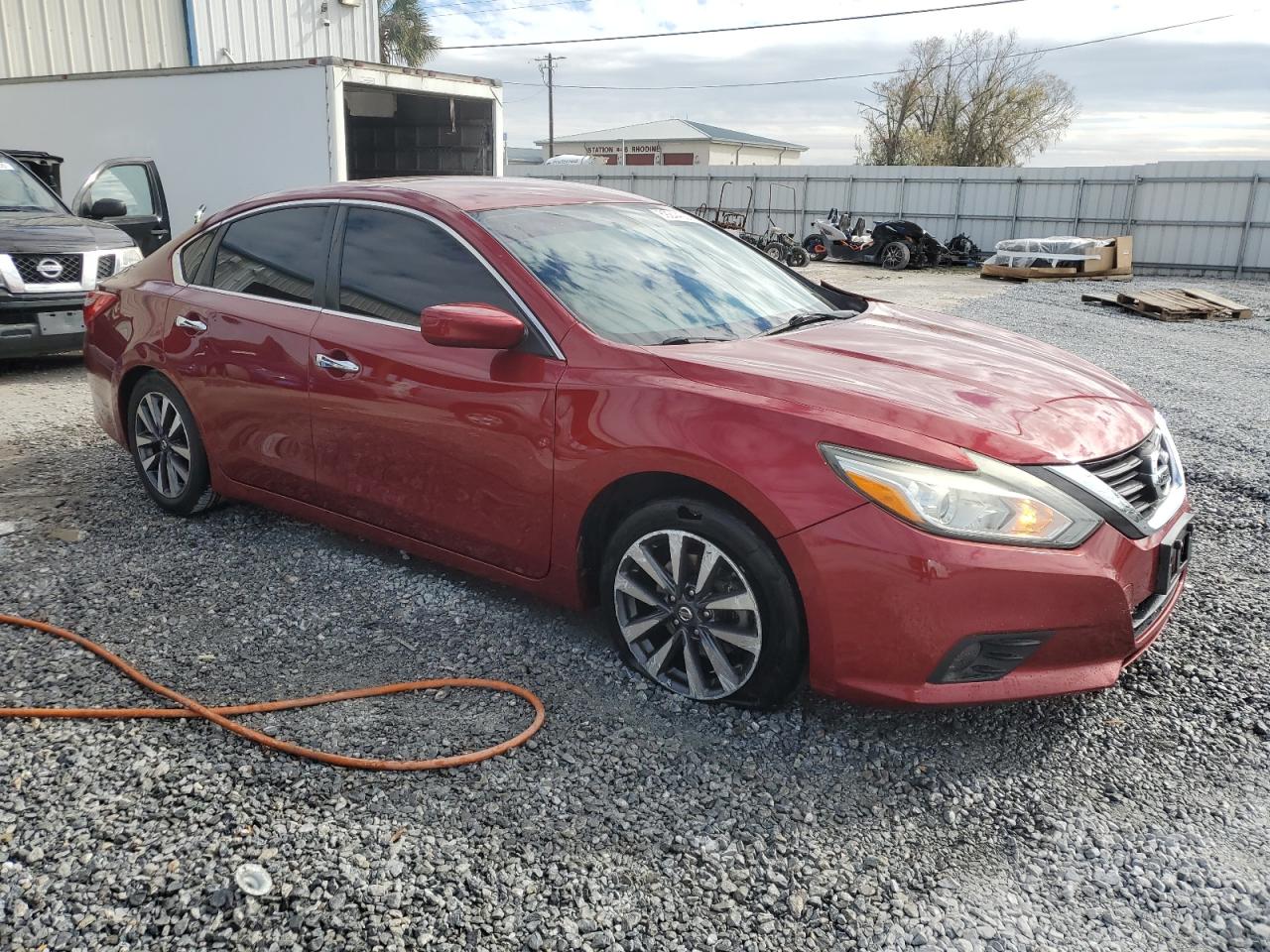 2017 Nissan Altima - Image 4