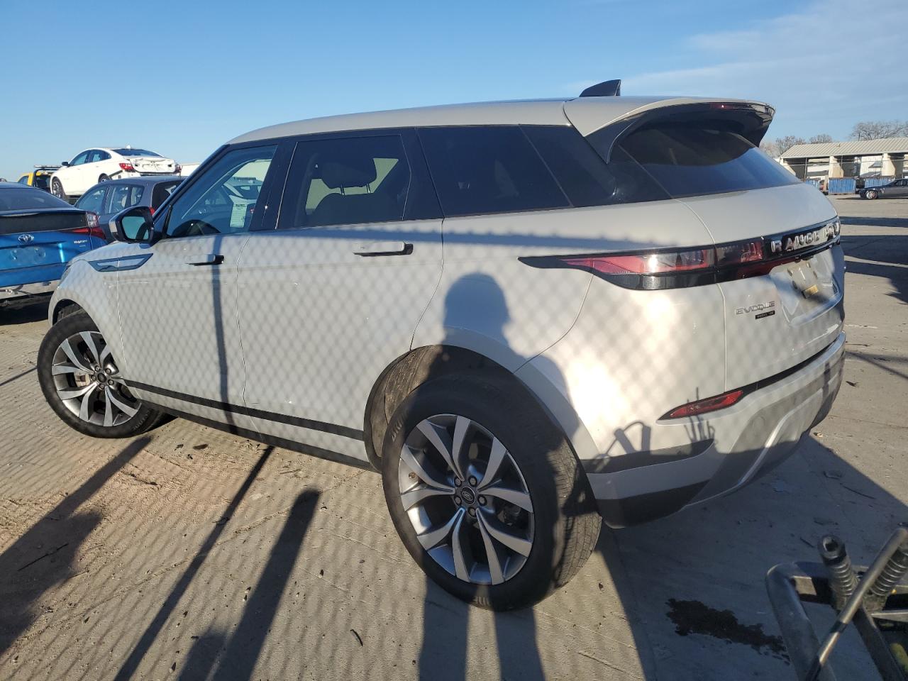 2020 Land Rover Range Rover - Image 2