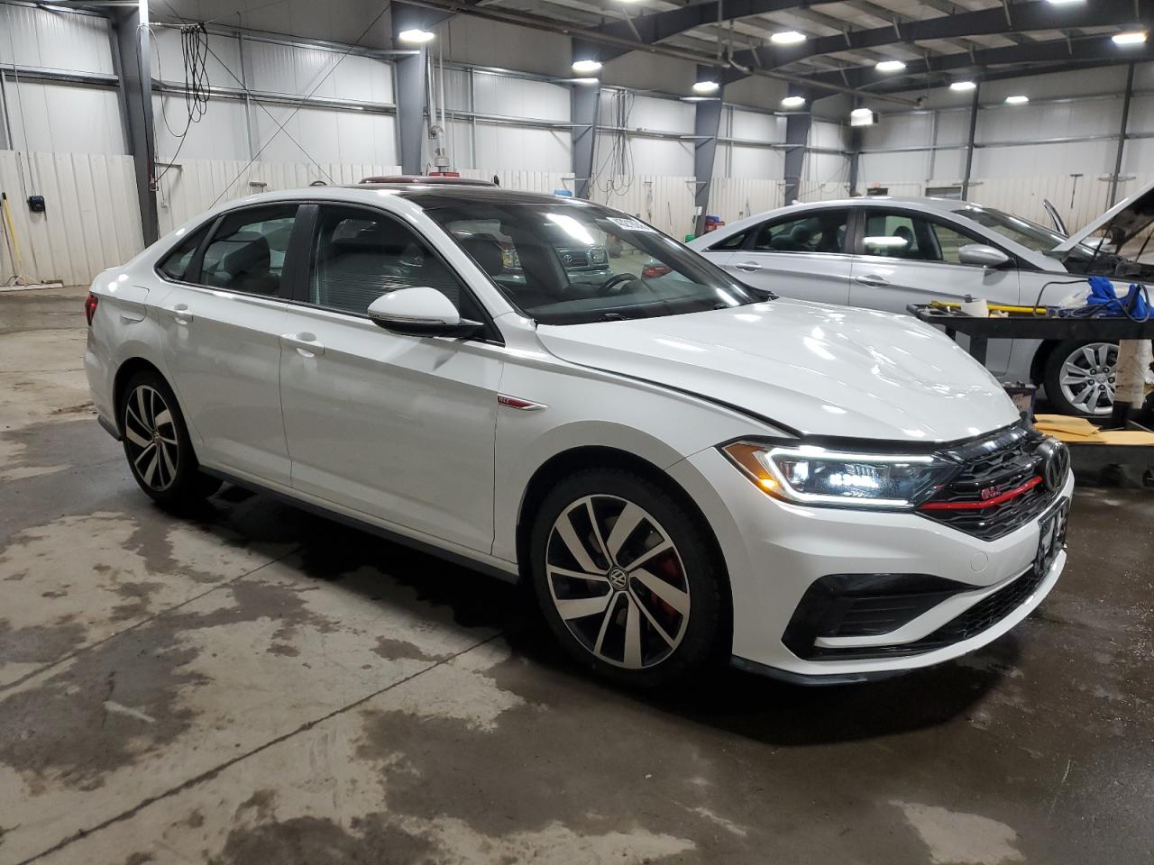 2019 Volkswagen Jetta - Image 4