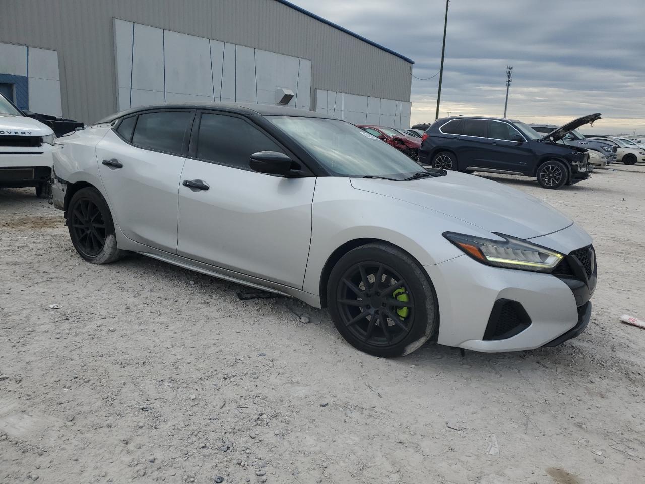 2019 Nissan Maxima - Image 4
