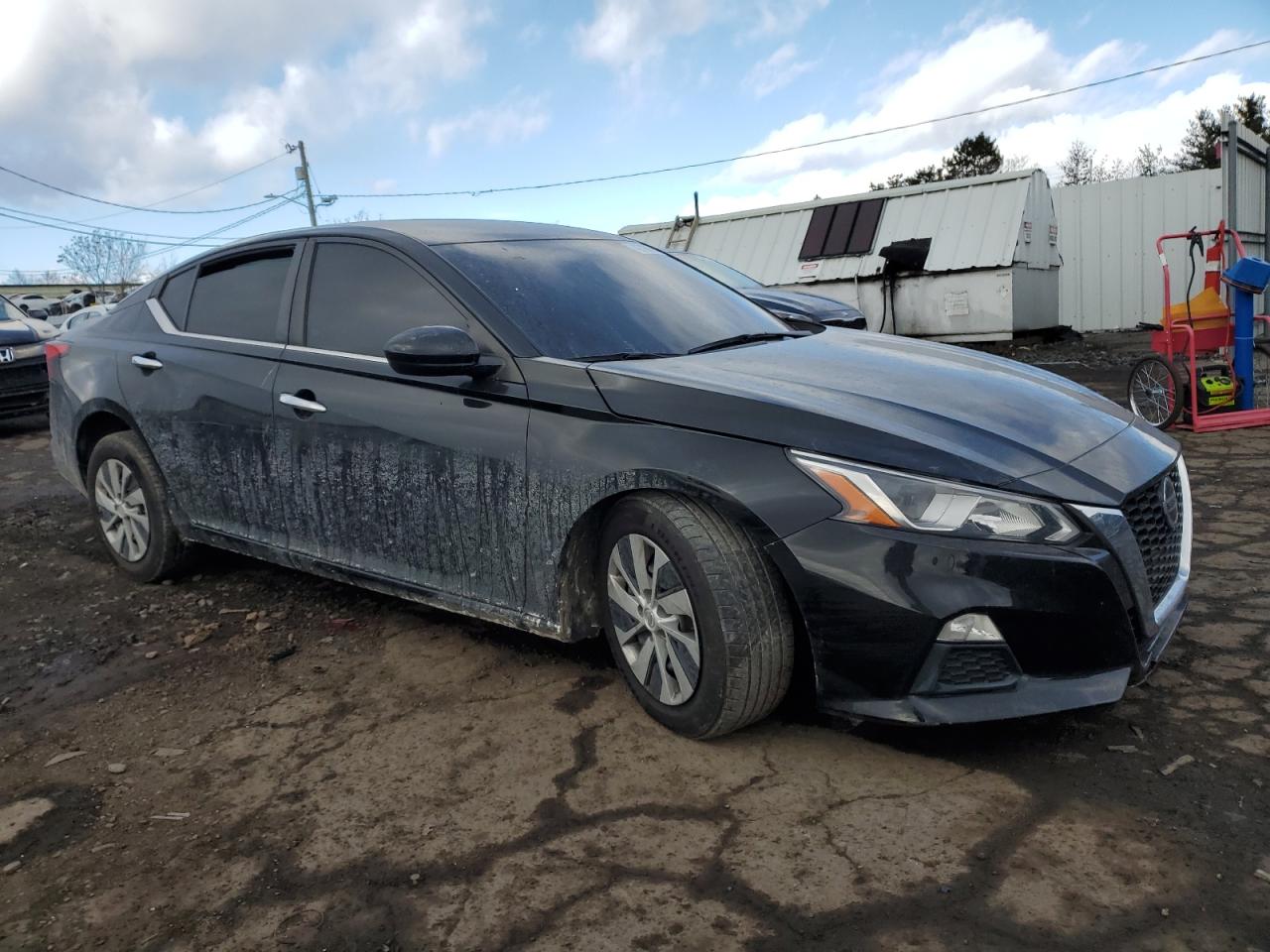 2020 Nissan Altima - Image 4