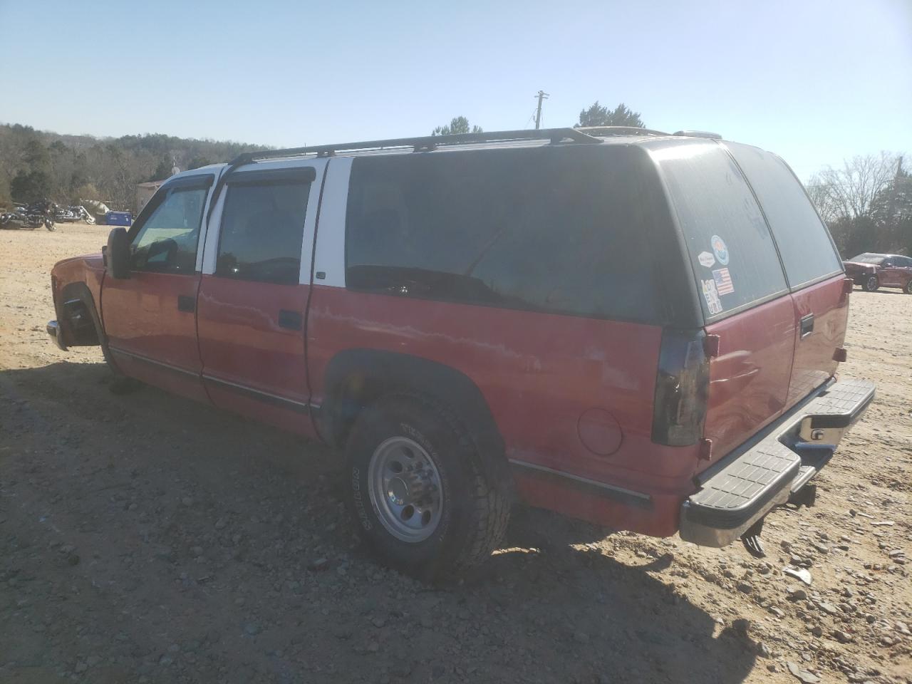 1999 Chevrolet Suburban - Image 2