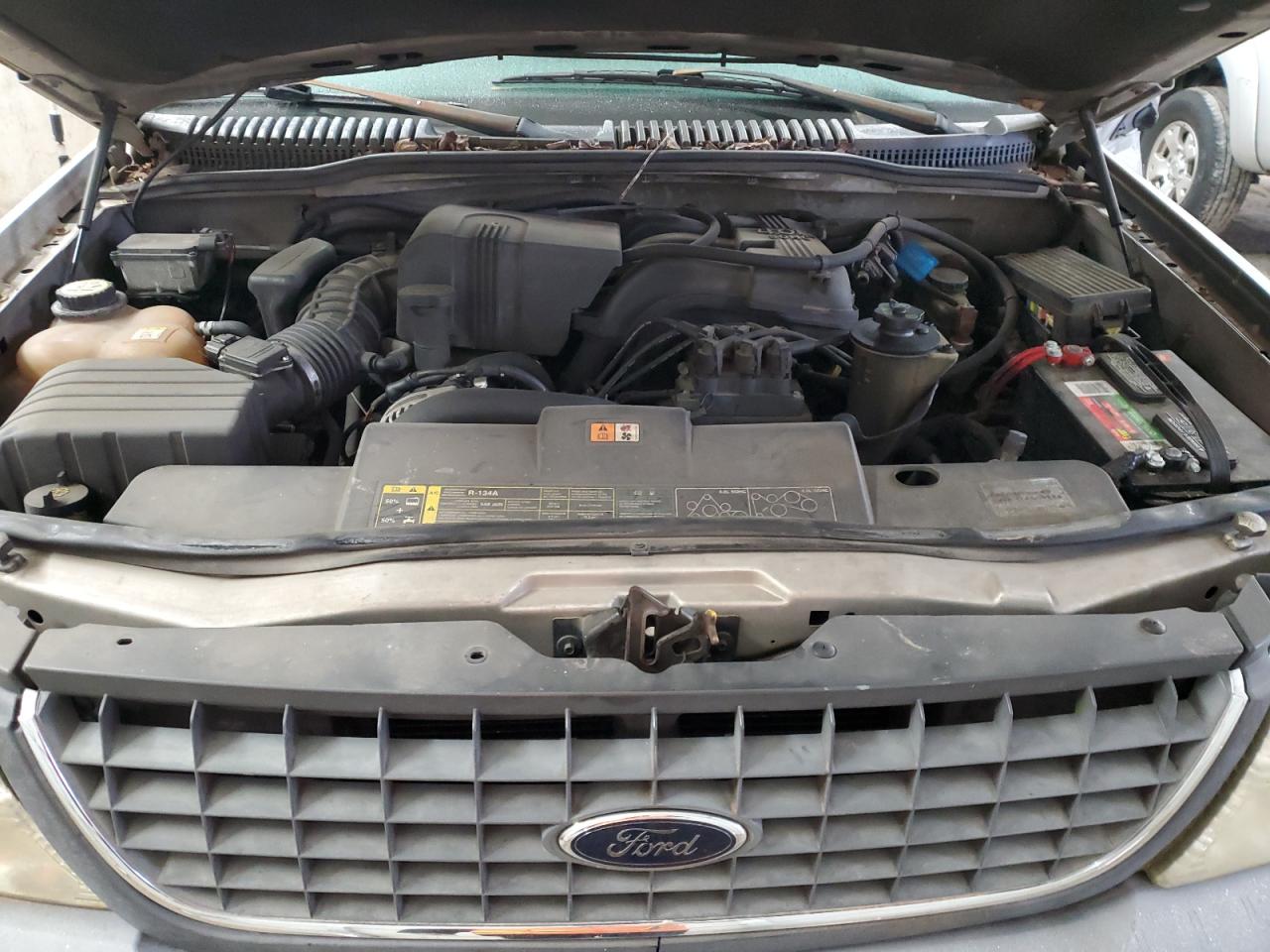 2002 Ford Explorer - Image 12