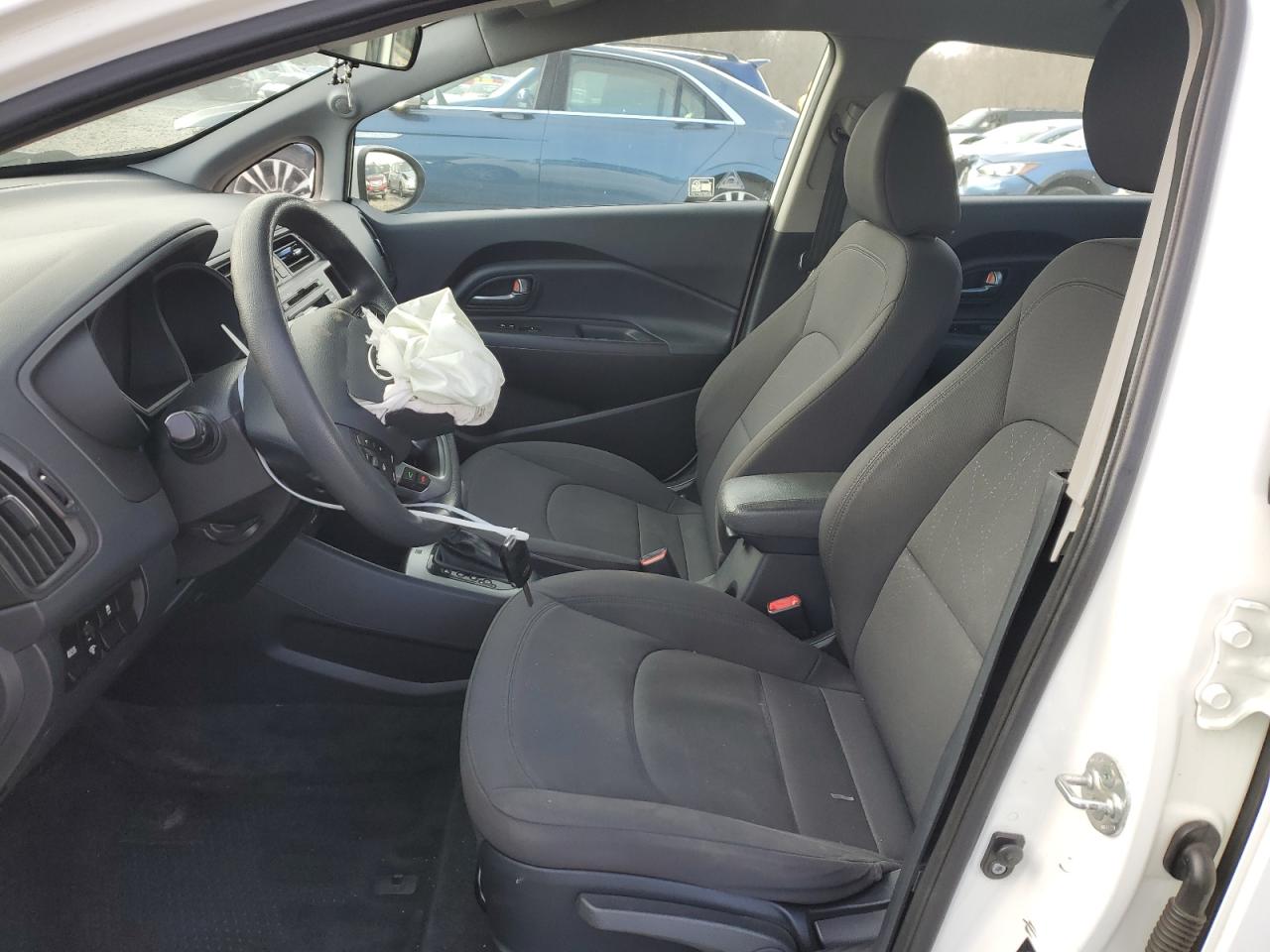 2014 Kia Rio - Image 7