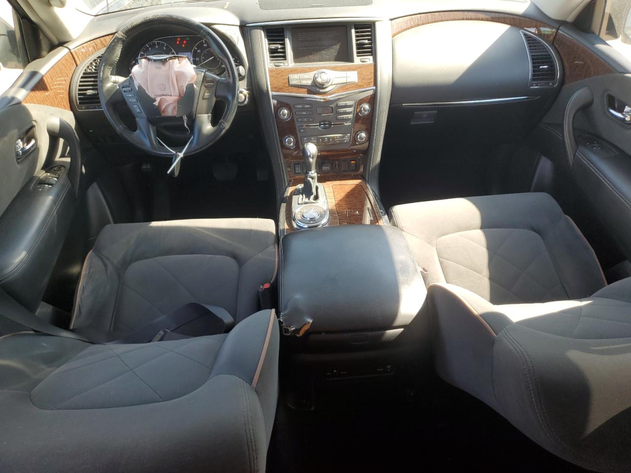 2018 Nissan Armada - Image 8