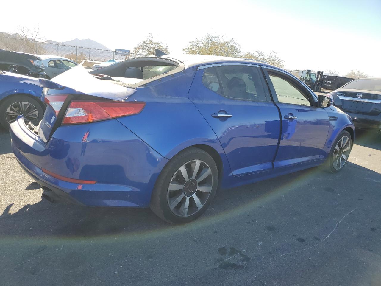 2012 Kia Optima - Image 3