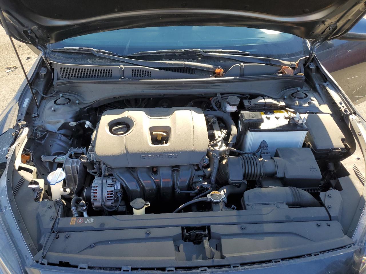 2023 Kia Forte - Image 12