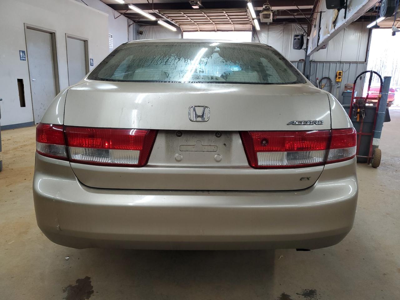 2004 Honda Accord - Image 6