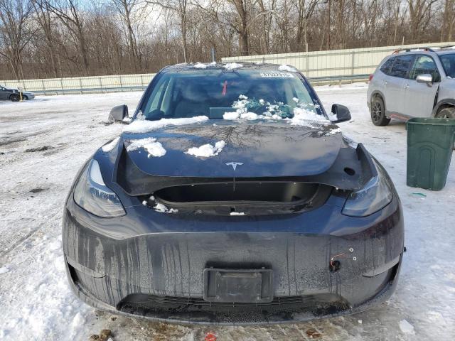  TESLA MODEL Y 2024 Gray