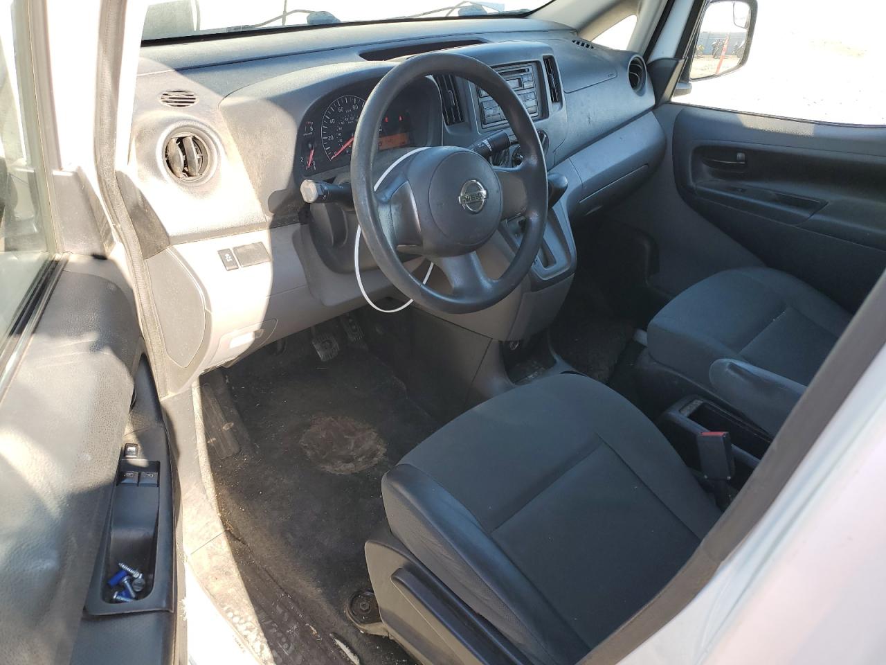 2014 Nissan NV - Image 8