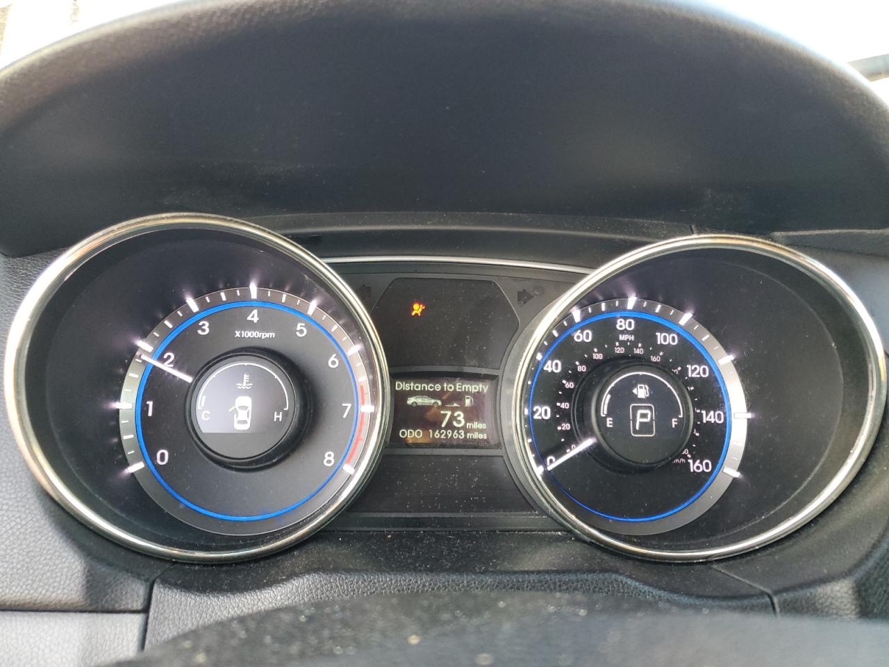 2012 Hyundai Sonata - Image 9