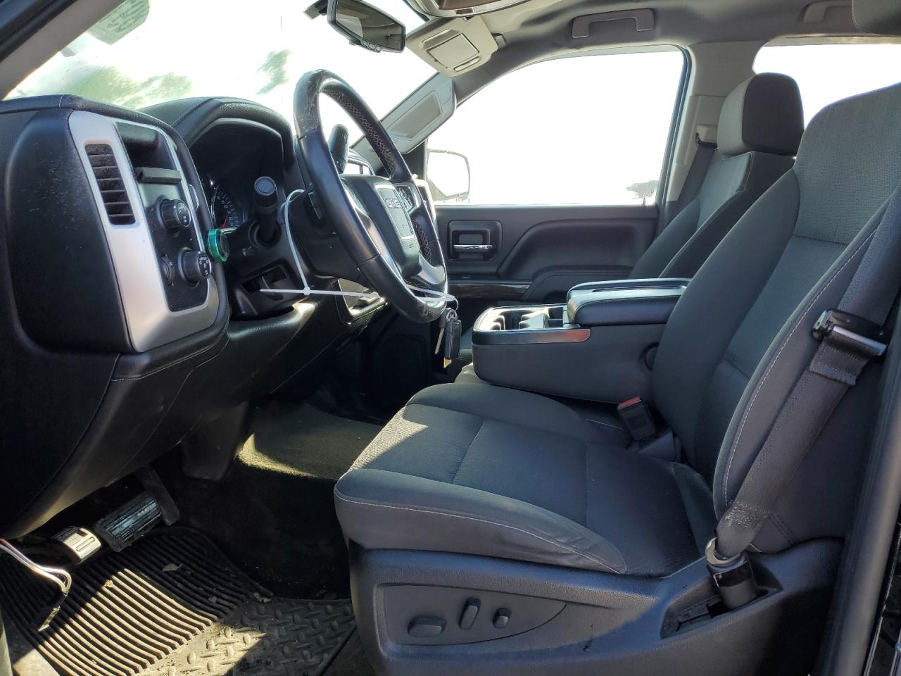 2017 GMC Sierra - Image 7