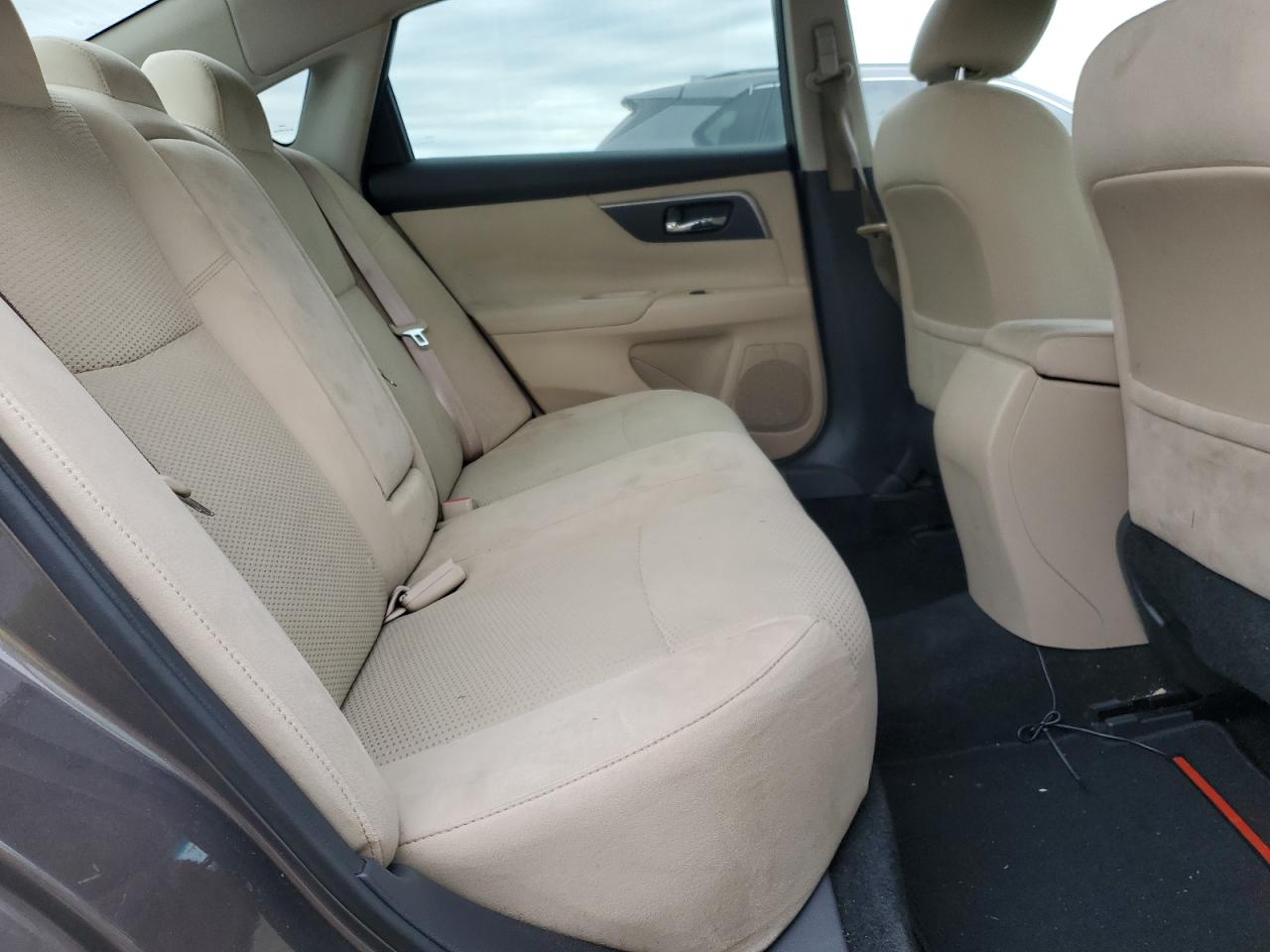 2015 Nissan Altima - Image 10