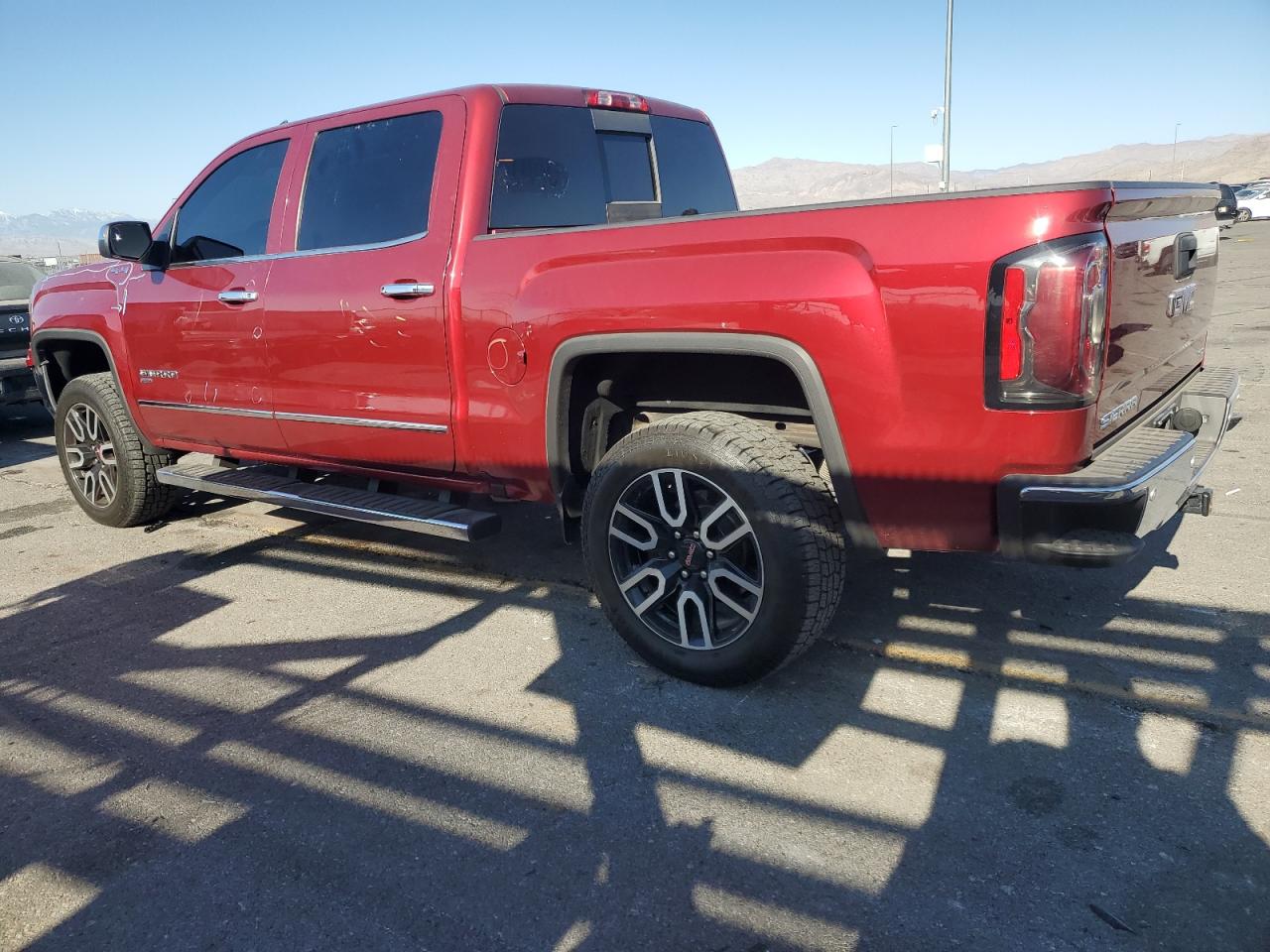 2018 GMC Sierra - Image 2