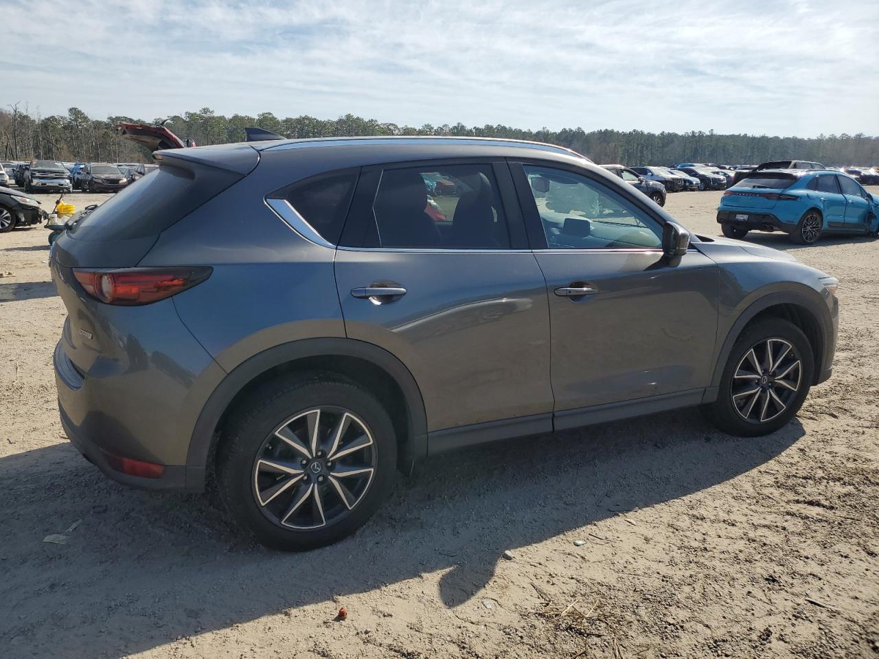 2018 Mazda CX-5 - Image 3