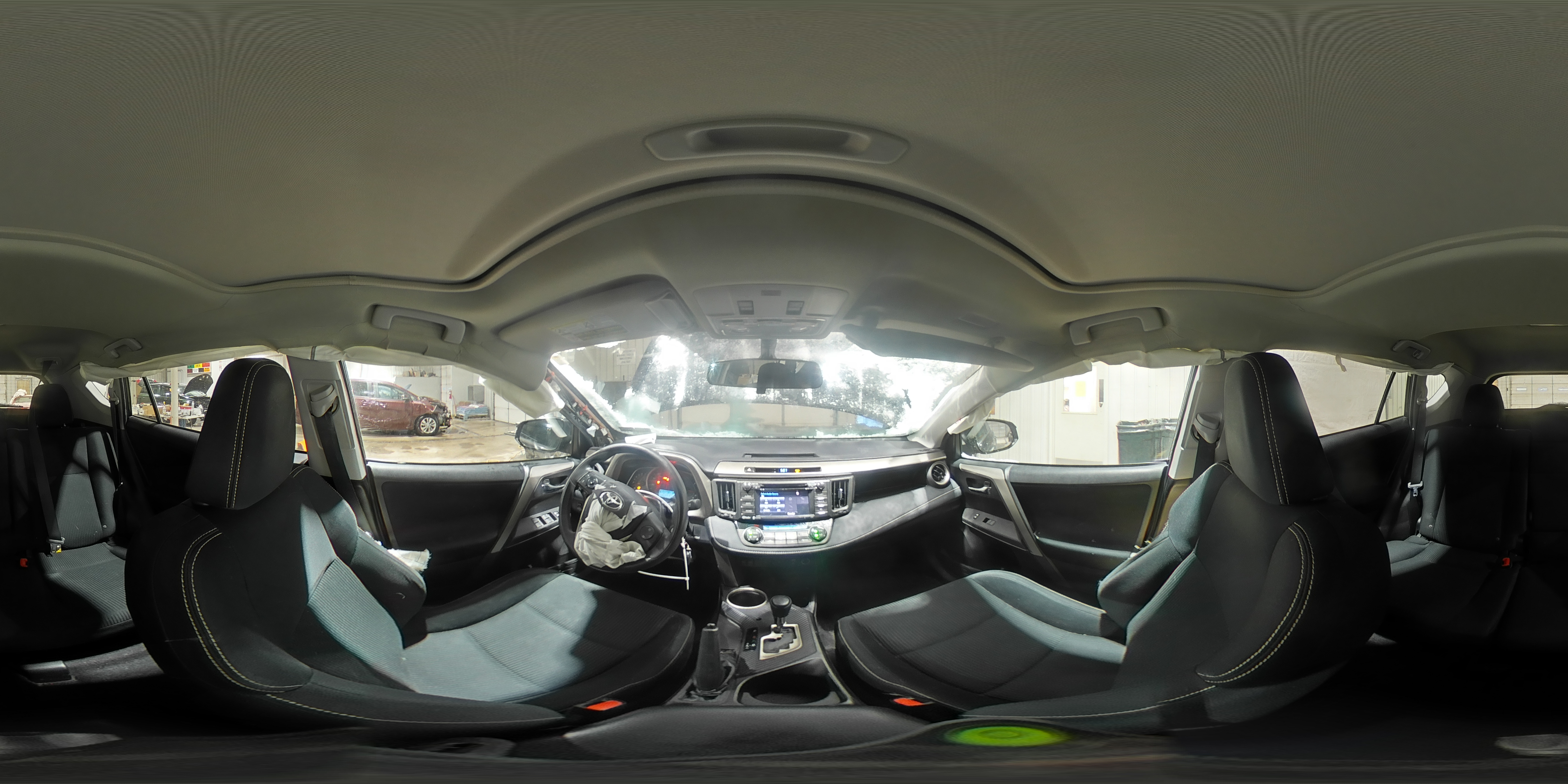 2015 Toyota RAV 4 - Image 14