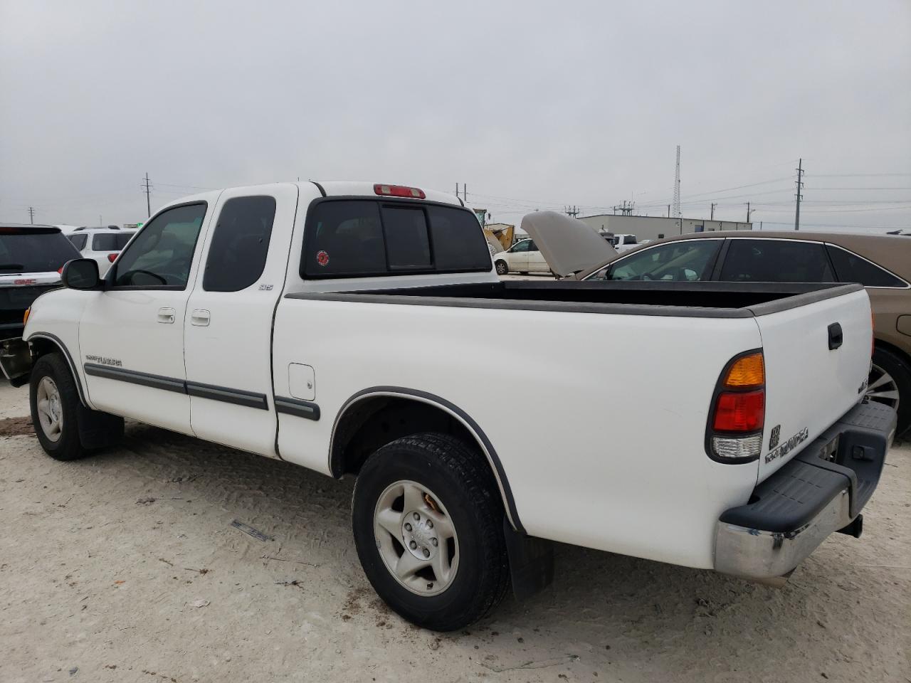 2002 Toyota Tundra - Image 2