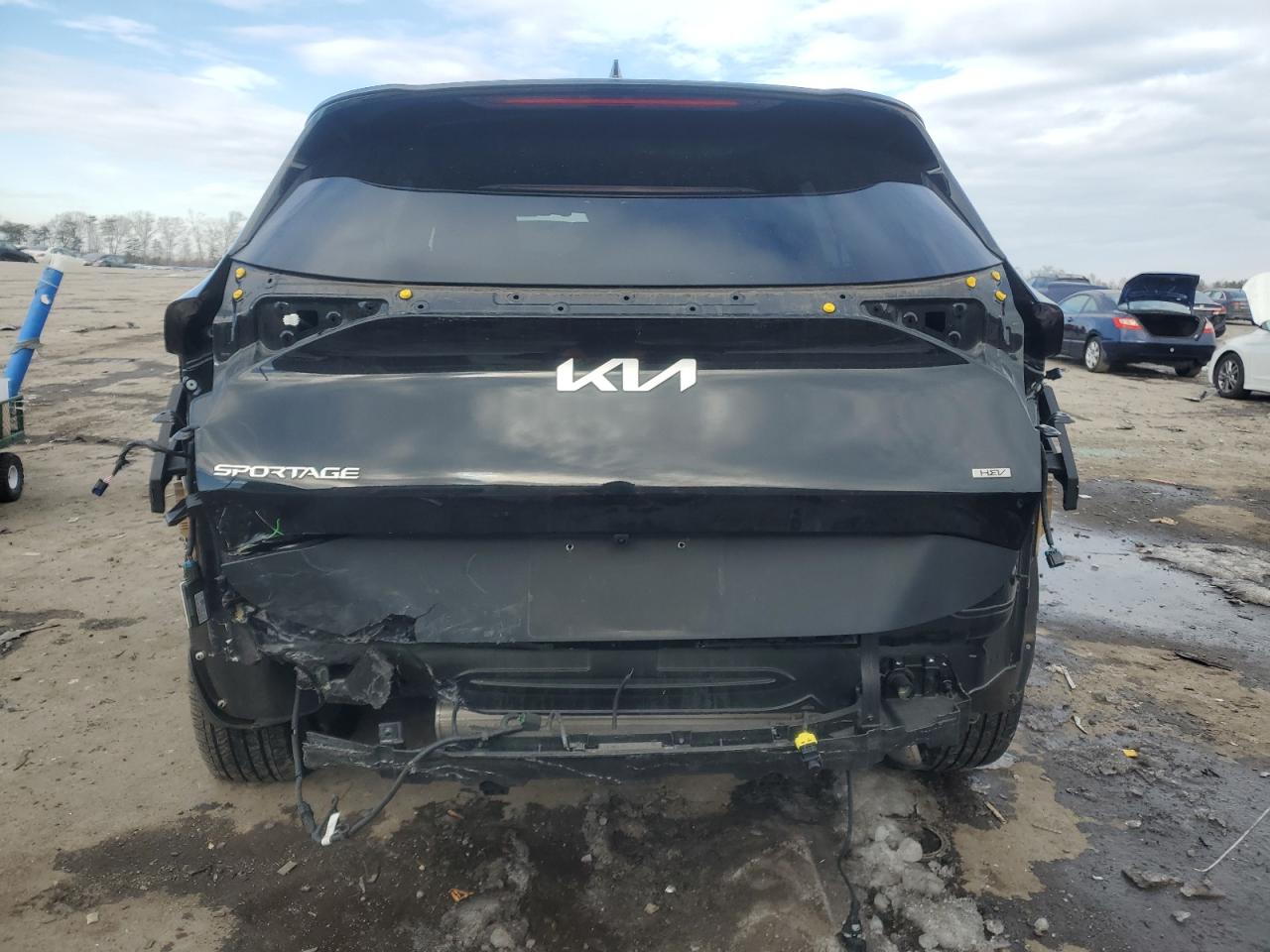 2023 Kia Sportage - Image 6