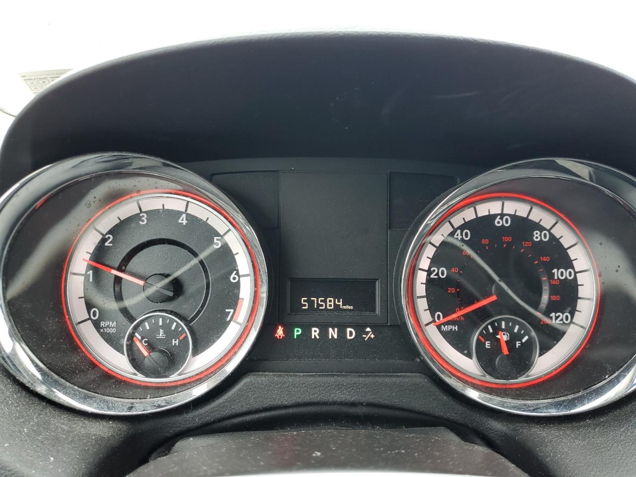 2019 Dodge Caravan - Image 9