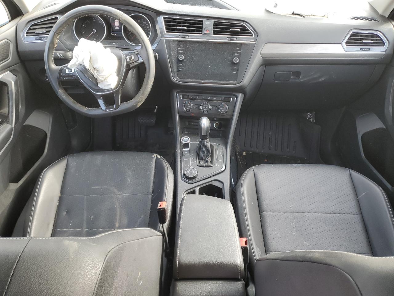 2021 Volkswagen Tiguan - Image 8