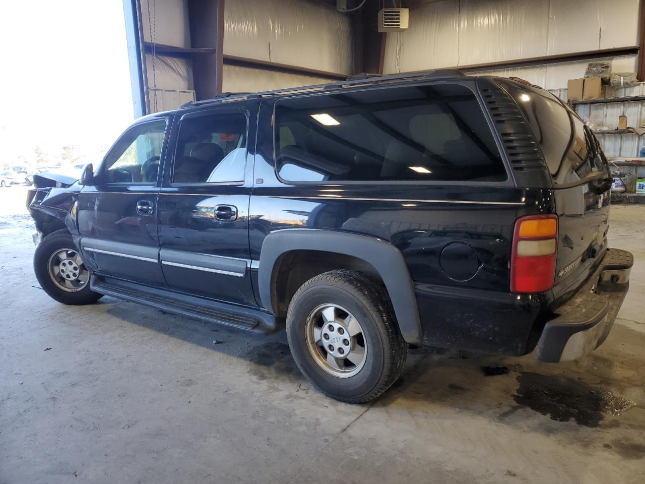 2002 Chevrolet Suburban - Image 2