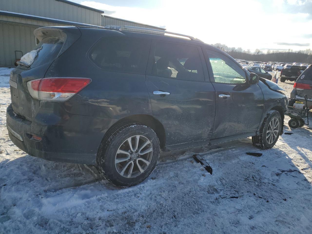 2013 Nissan Pathfinder - Image 3