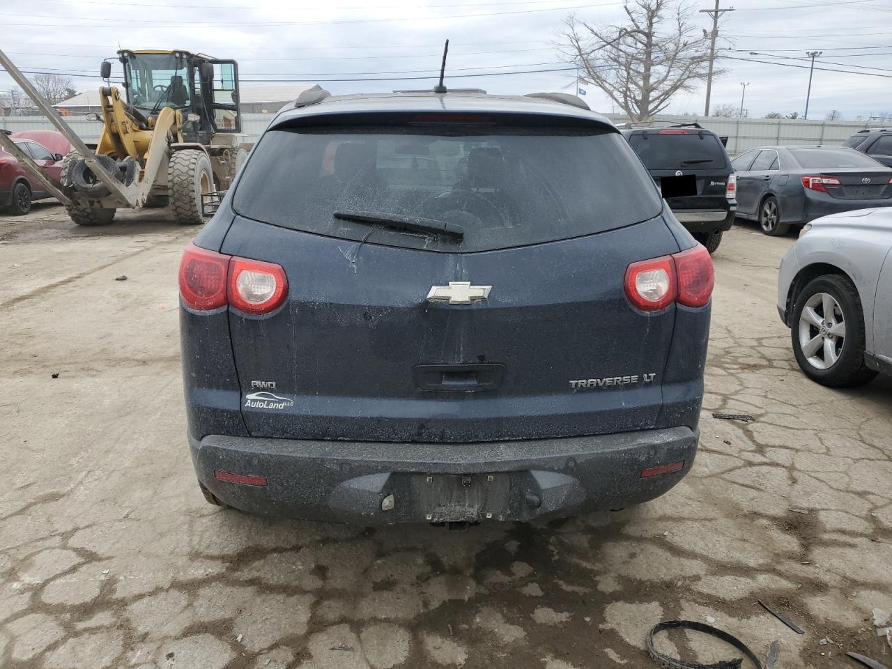 2011 Chevrolet Traverse - Image 6