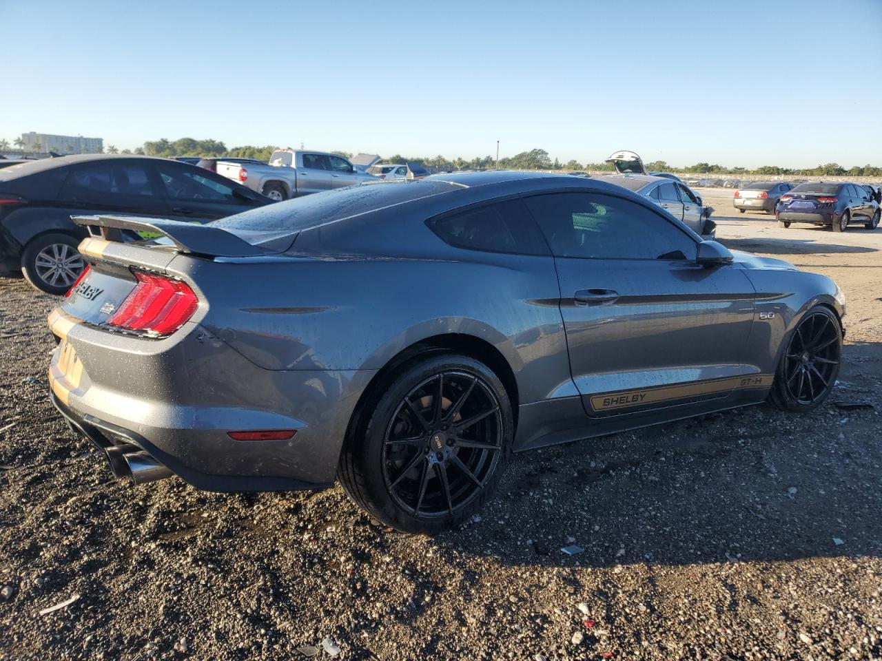 2022 Ford Mustang - Image 3