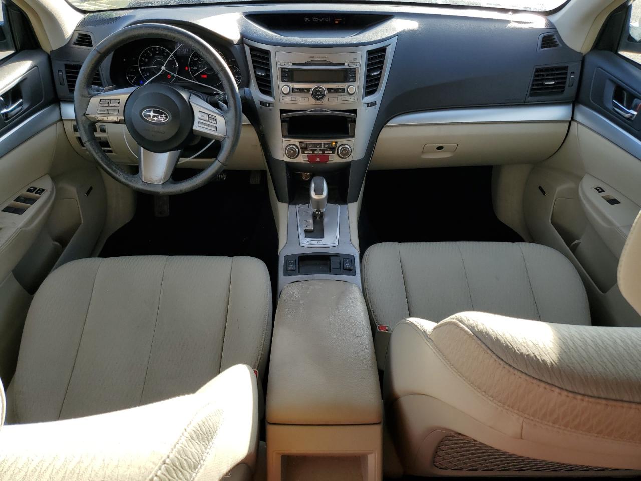 2011 Subaru Outback - Image 8