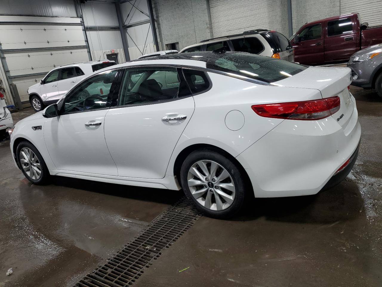 2018 Kia Optima - Image 2