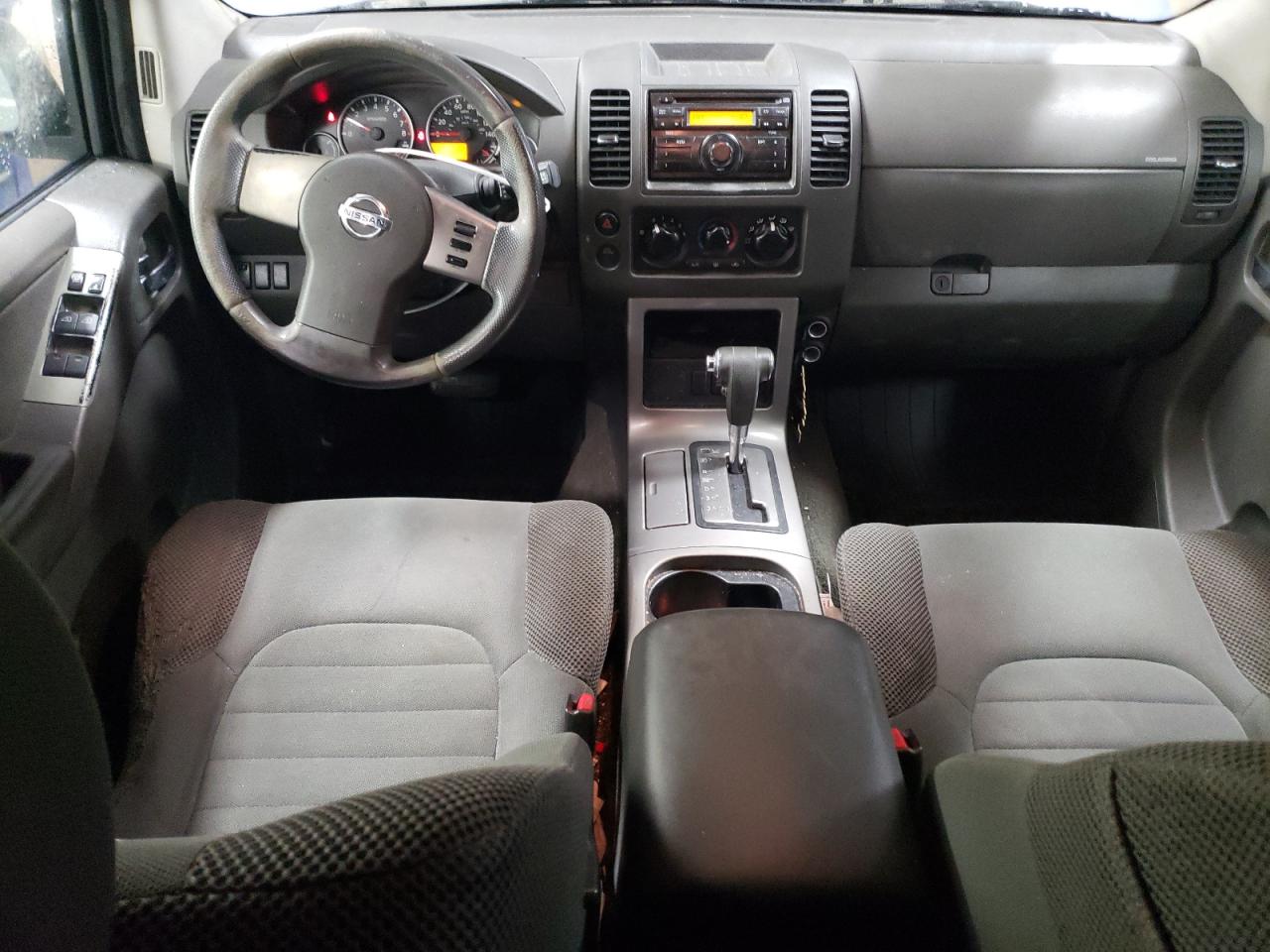 2010 Nissan Pathfinder - Image 8