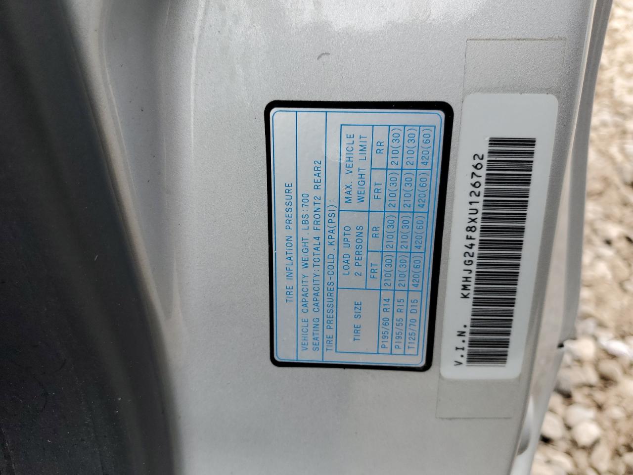 1999 Hyundai Tiburon - Image 14