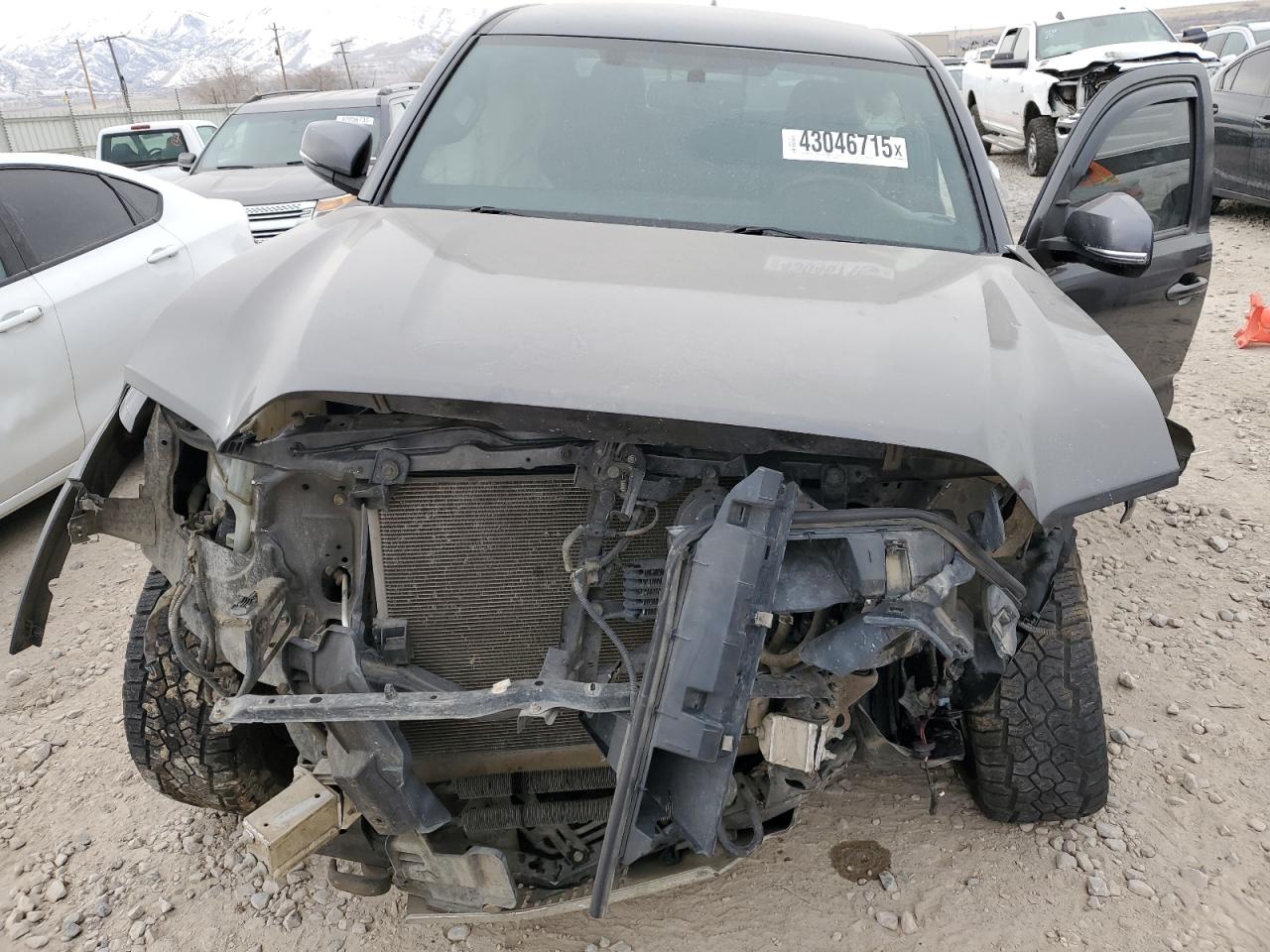 2017 Toyota Tacoma - Image 13