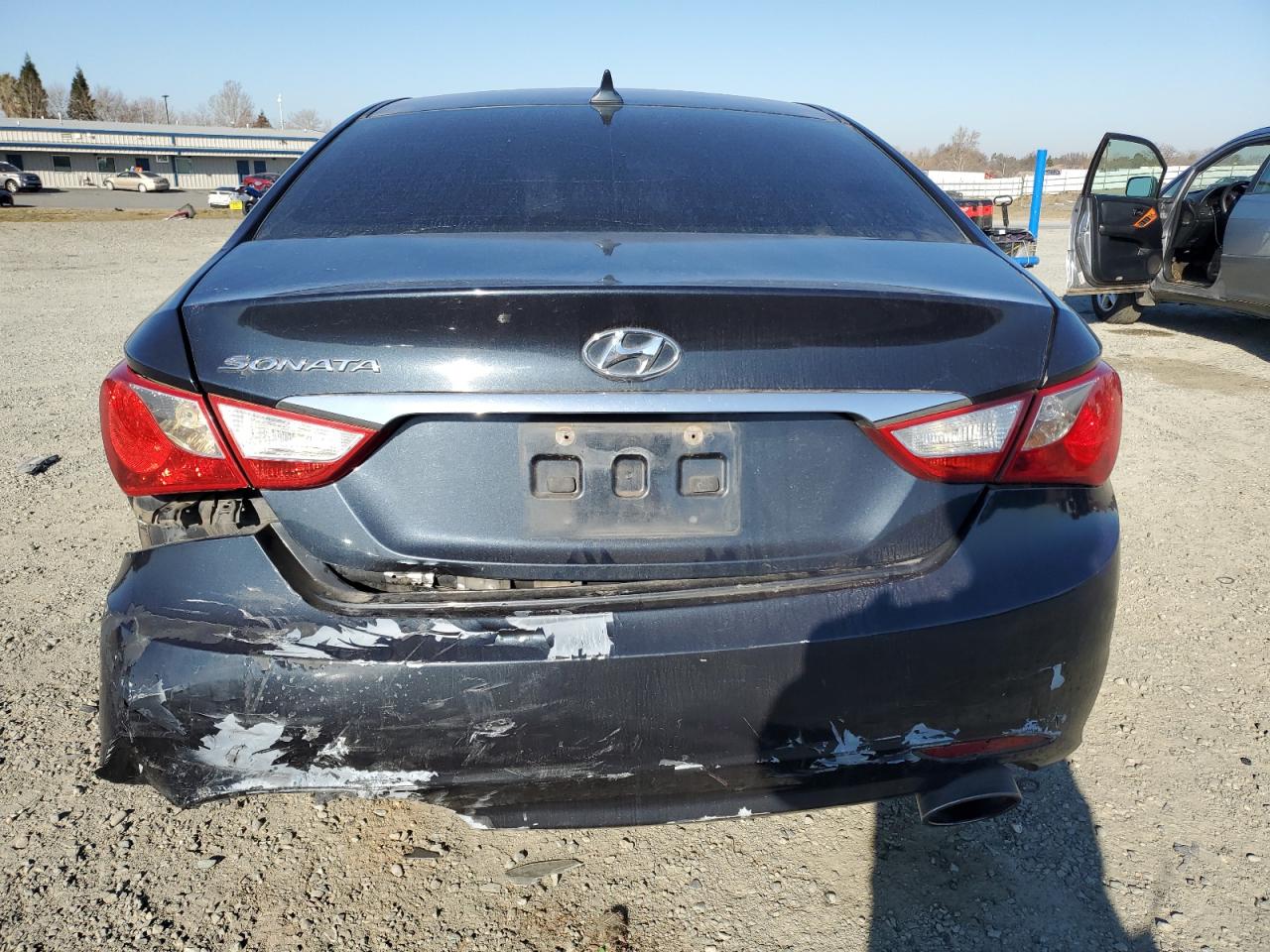 2011 Hyundai Sonata - Image 6